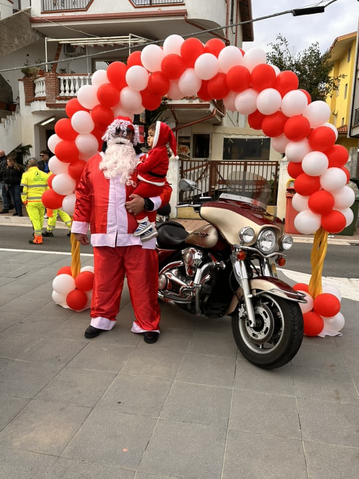 Babbo Natale in Moto Strongoli Marina moto club Heraion 1